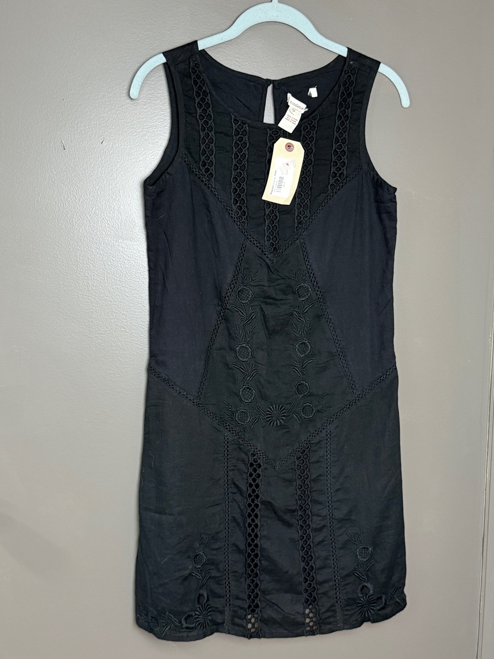 NWT Sundance Shift Dress Size 2 Black Cotton Sleeveless Eyelet Floral Print